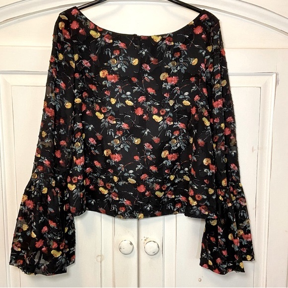 Club Monaco Taisie Bell-Sleeve Floral Blouse - Picture 10 of 11